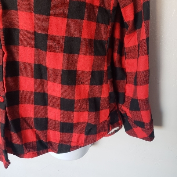 Korus Apparel Medium Red & Black Plaid Long Sleeve Button Up Shacket Lined Top - Picture 5 of 8
